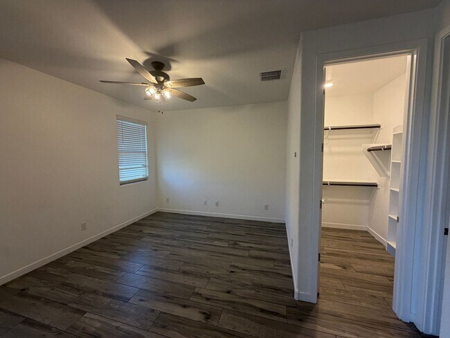 Building Photo - 24596 N 170th Dr