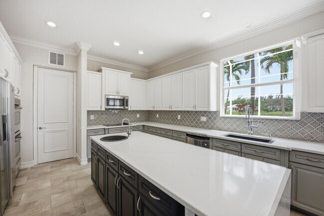 Building Photo - 11788 Knightsbridge Pl