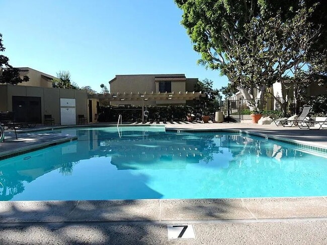 Building Photo - "Charming 1-Bedroom Retreat in Prime Irvine Location – Your Perfect Urban Oasis!"