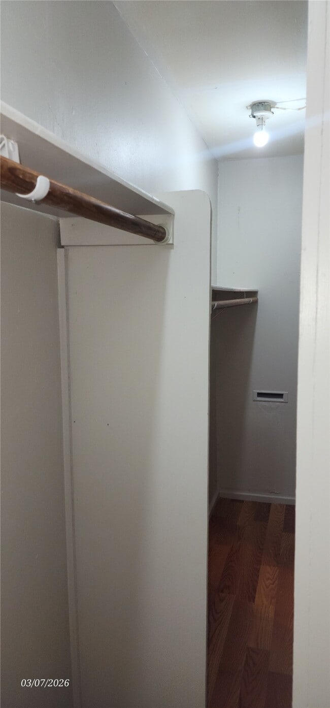 Building Photo - 4612 Hain St