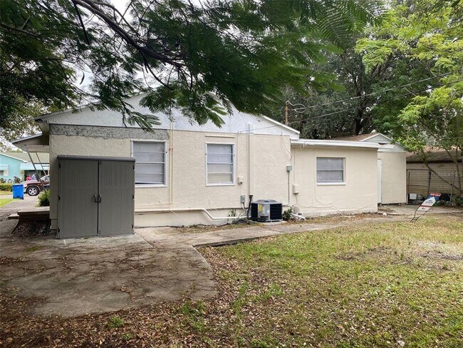 Building Photo - 2525 Imlay Ct S