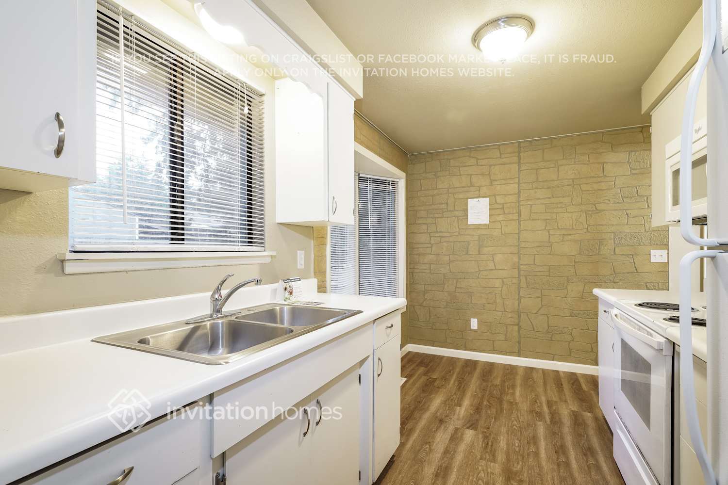 Building Photo - 14719 104th Ave E