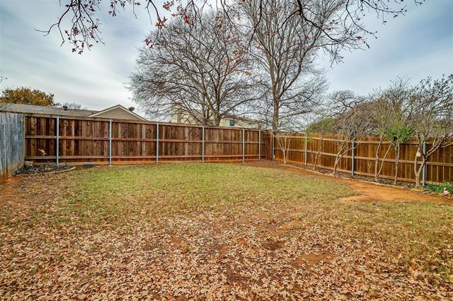 Building Photo - 4121-4123 Spring Meadow Ln
