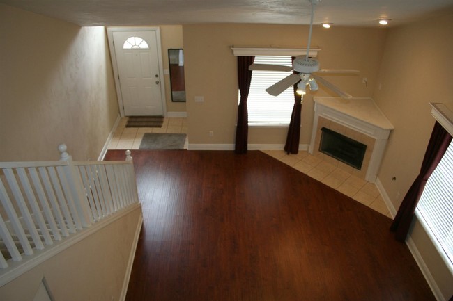 Building Photo - 3538 Chatelaine Ct