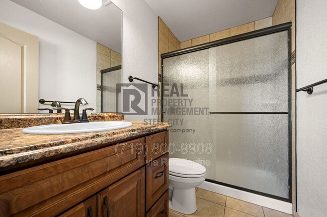 Building Photo - 21 Arrowsmith Dr