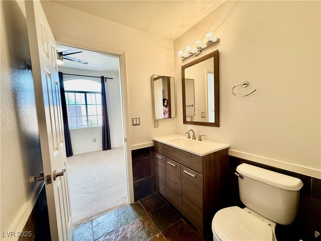 Building Photo - 1802 Ellisworth Pl