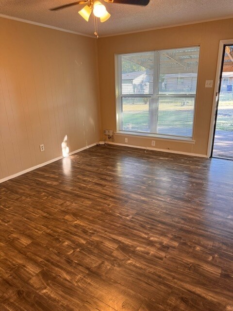 Building Photo - 3514 Summit Ln