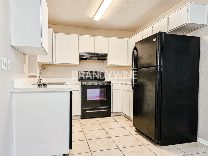 Building Photo - 14024 Arbor Knoll Cir