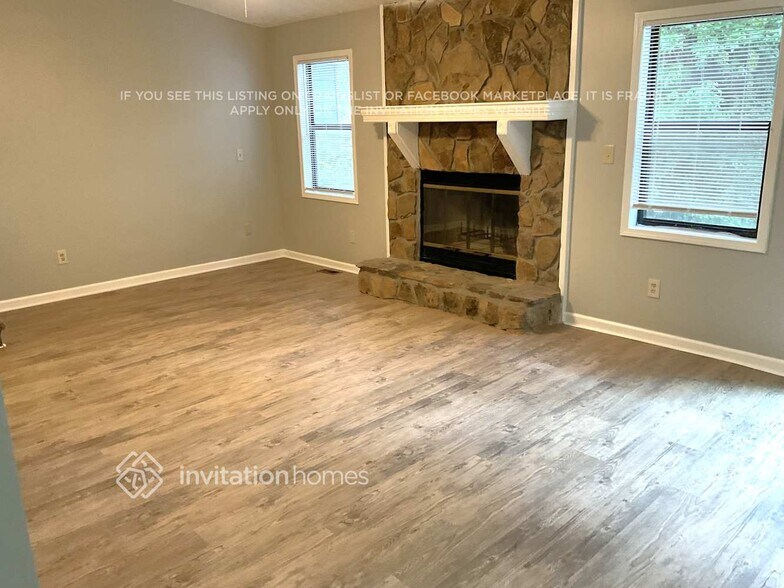 Building Photo - 2479 Wood Meadows Dr