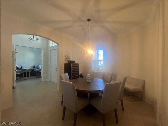 Building Photo - 6853 Il Regalo Cir