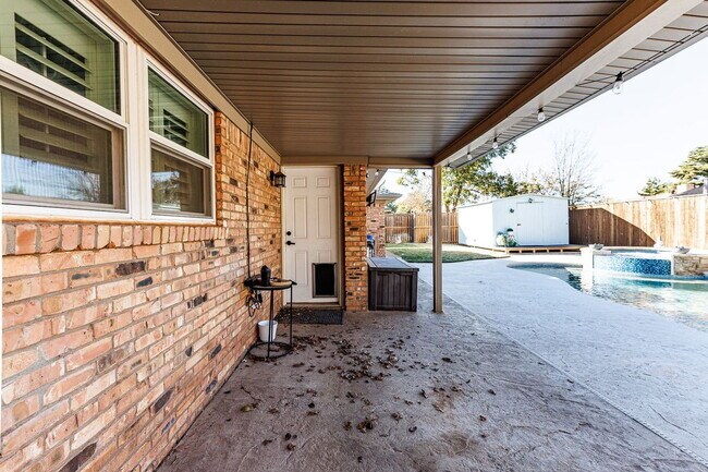 Building Photo - Discover Your Oasis: Spacious 3-Bed Lubboc...