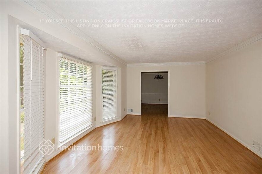 Building Photo - 458 Glendale Ct SW