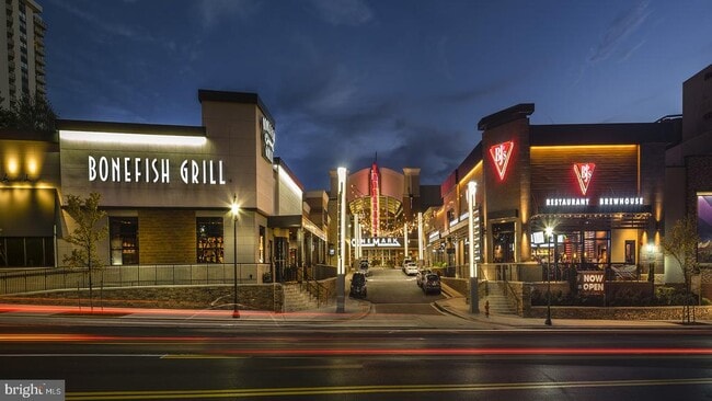 Building Photo - 11 Gardenside Pl