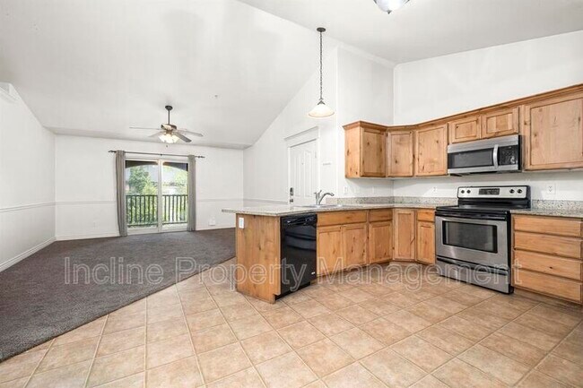 Building Photo - 661 S 2220 W