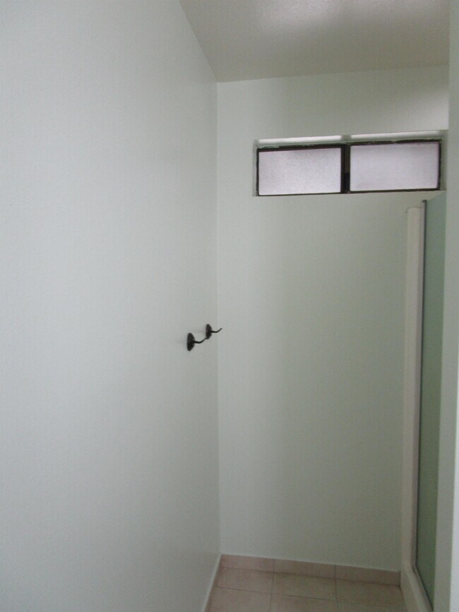 Building Photo - 1399 Stanford Pl