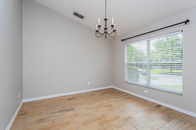 Building Photo - 2235 Lake Pointe Cir