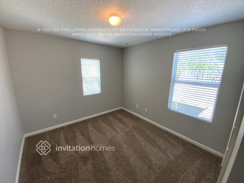 Building Photo - 316 Silver Glen Ave