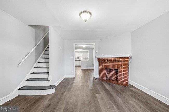 Building Photo - 65 Hartley Rd