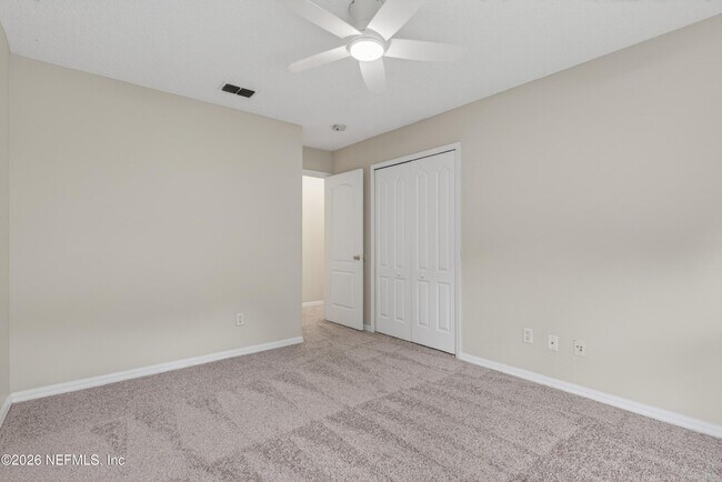 Building Photo - 1648 Glen Laurel Dr