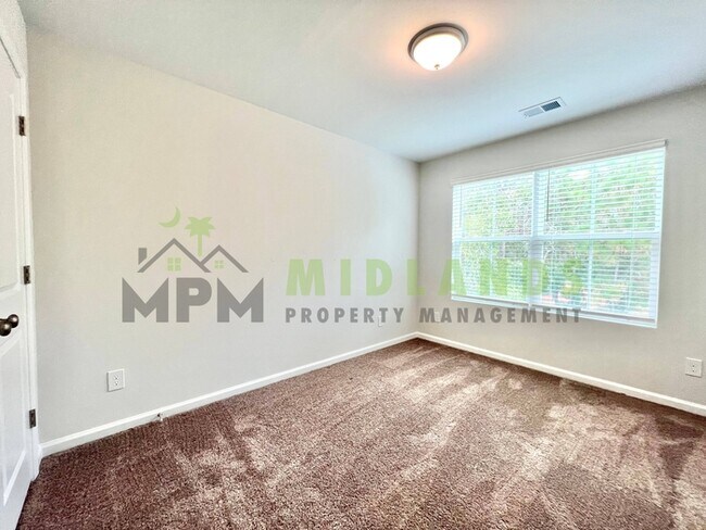 Building Photo - 333 Canary Grass Ct