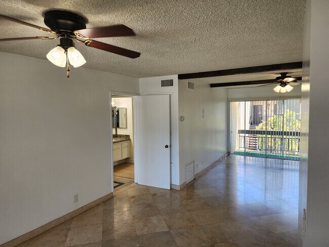 Building Photo - 25730 Player Dr