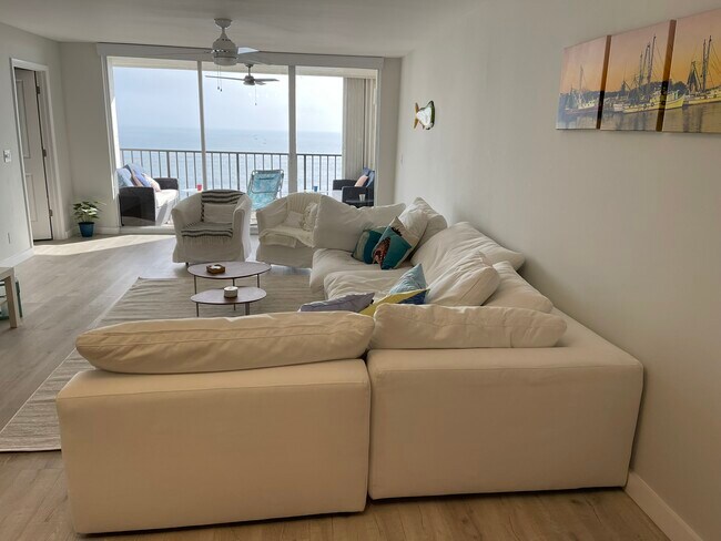 Building Photo - 3150 N Highway A1A