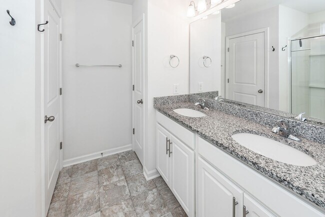 Building Photo - 3 Bedroom, 2.5 Bathroom Home in Hunters Bend - Ladson