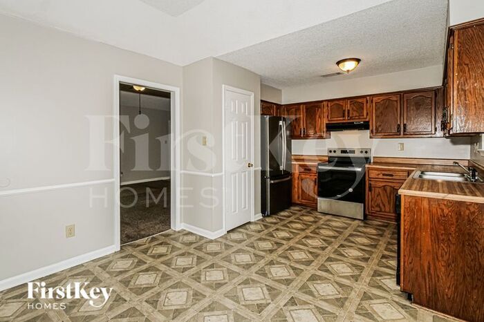 Building Photo - 6045 Holly Heights Cove