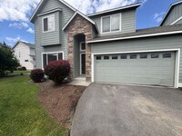 Building Photo - 2509-2509 SW Cascade Mountain Ln