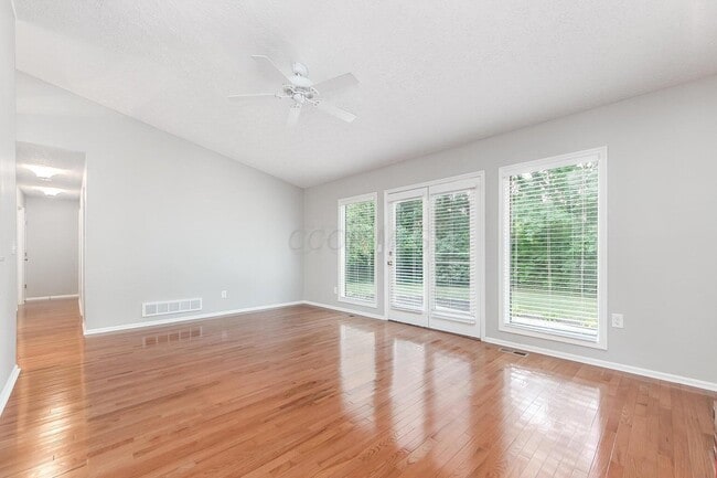 Building Photo - 6611 Fallen Timbers Dr