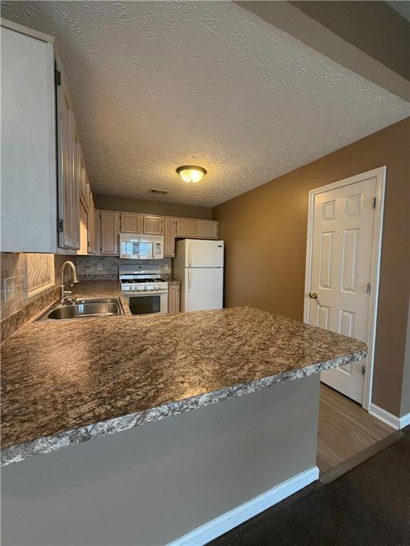 Building Photo - 2711 Highland Ridge NW