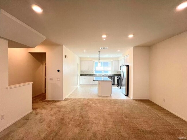 Building Photo - 231 Steely