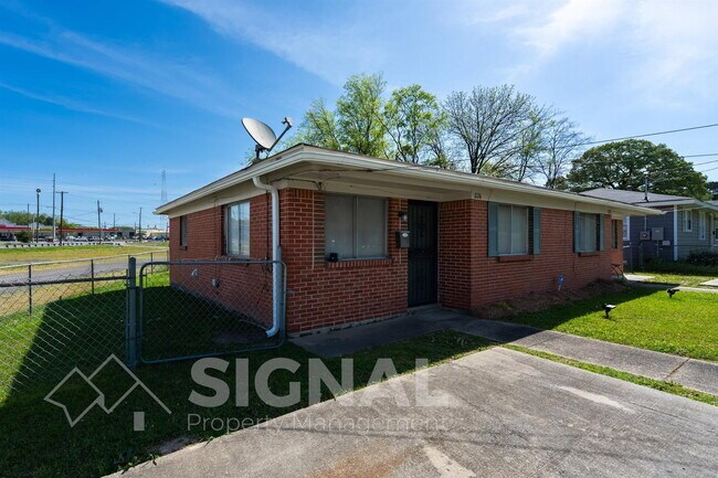 Building Photo - 1174 16th Ave Thomas