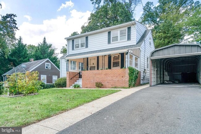 Building Photo - 3120 Chepstow Ln