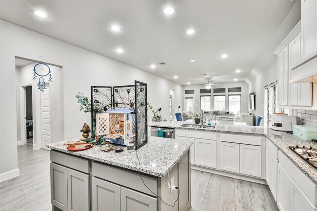 Building Photo - 15018 Concho River Wy