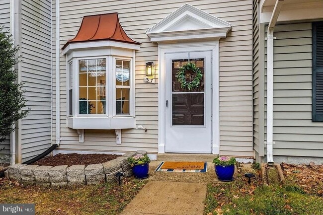 Building Photo - 37 Alden Ct