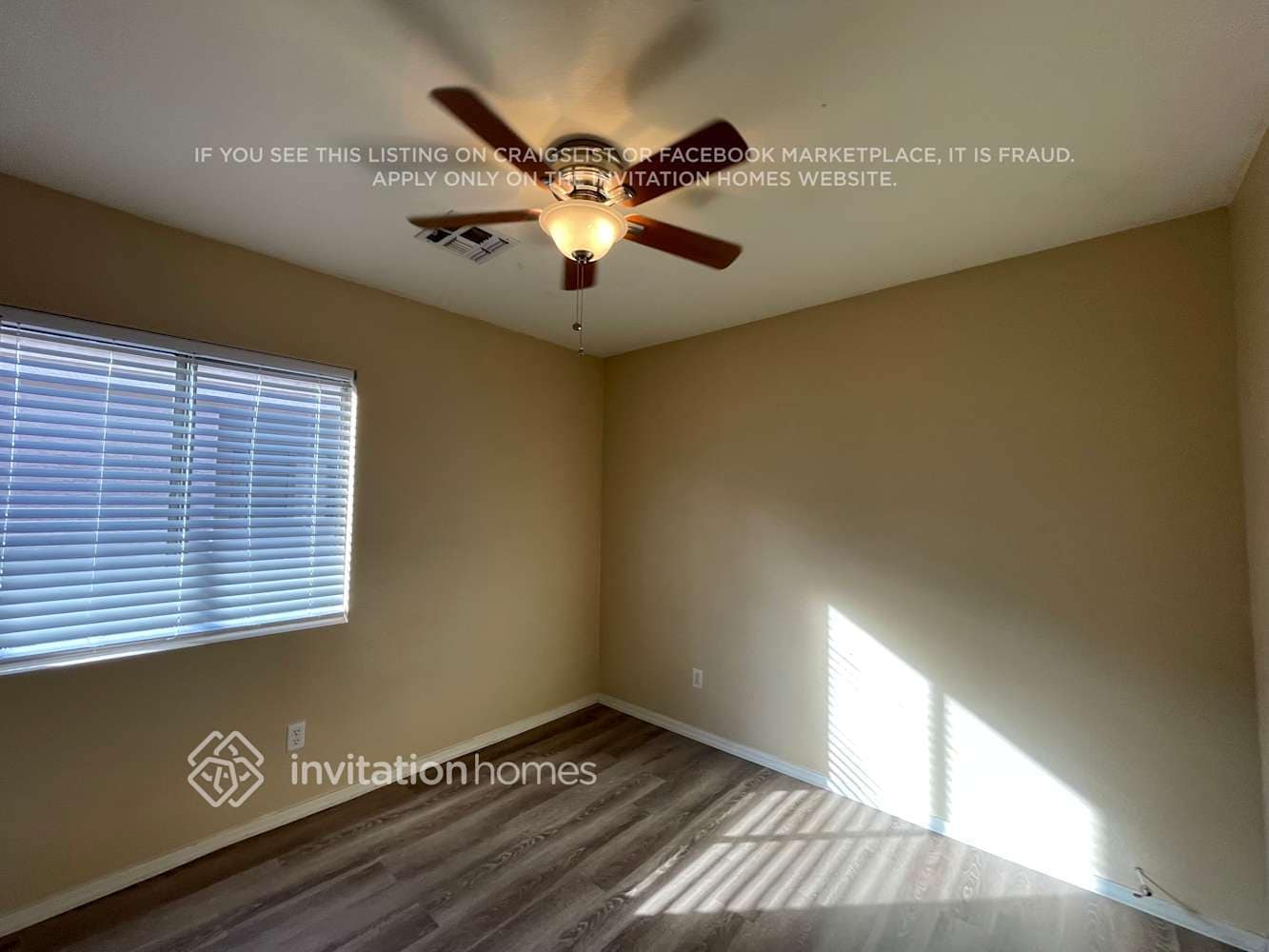 Building Photo - 13043 W Via Camille