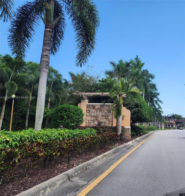 Building Photo - 14640 SW 15th St