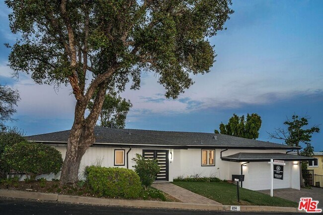 Building Photo - 1256 Stradella Rd