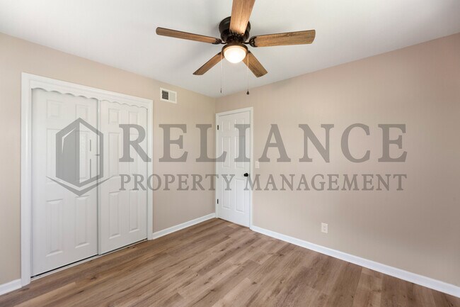 Building Photo - 416 Alexander Dr