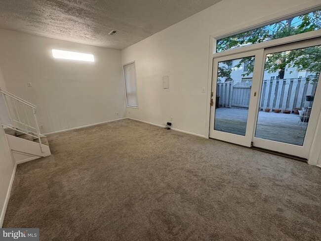 Building Photo - 349 Reneau Way