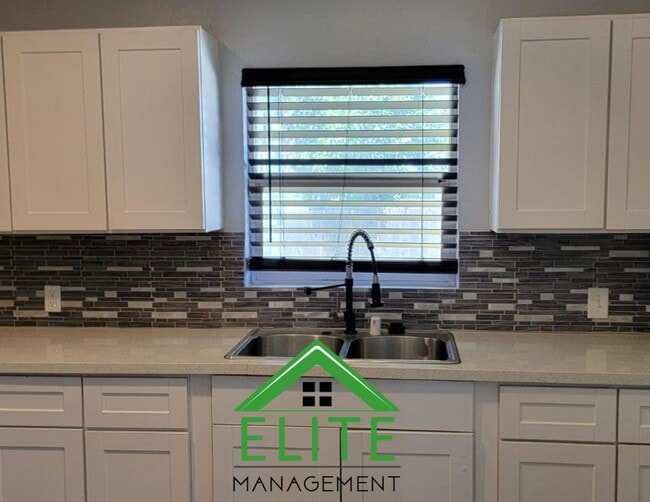 Building Photo - Beautiful 3-bedroom & 3 bathroom Home