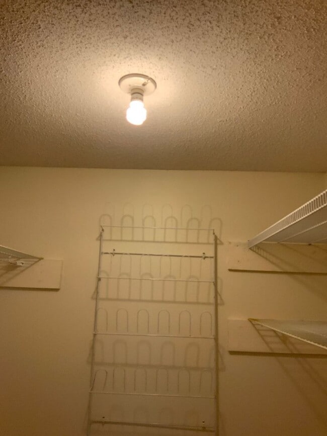 Building Photo - 971 Manningham Rd