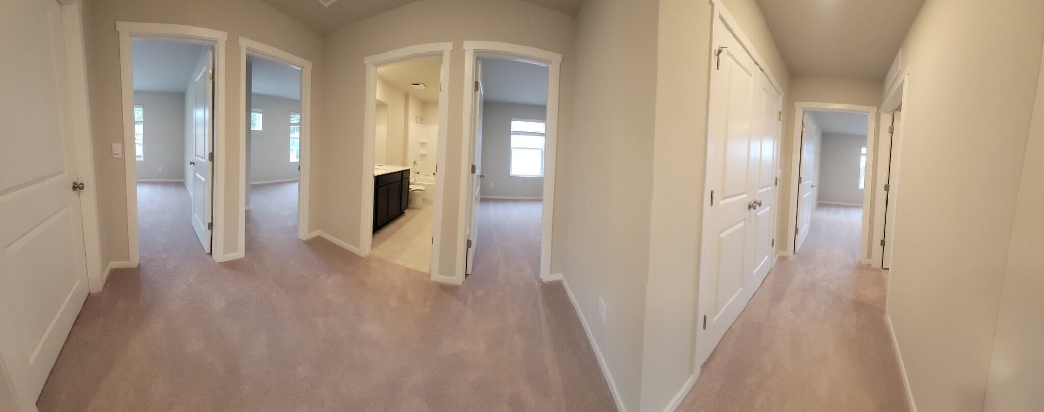 Building Photo - 1152 SW Pendleton Way