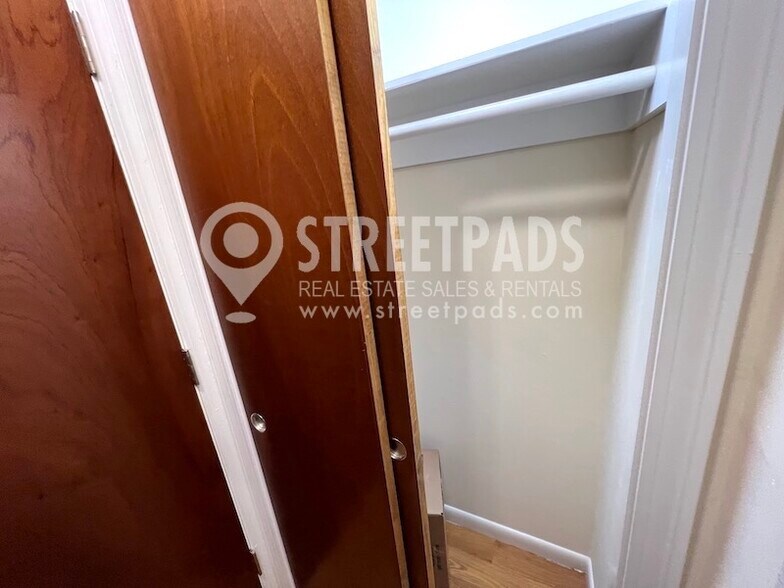 Building Photo - 2018 Commonwealth Avenue