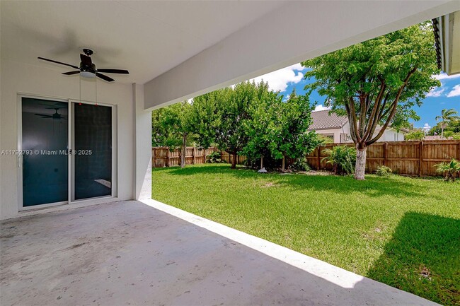 Building Photo - 9334 SW 173rd Terrace