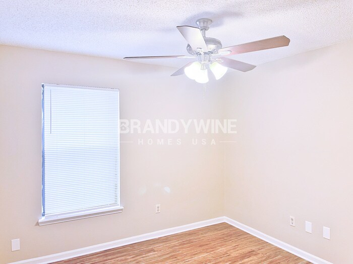 Building Photo - 11580 Coral Ridge Ave