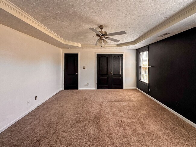 Building Photo - Lovely 4 Bed 2 Bath Home in Hope Mills