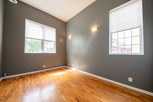 Building Photo - 4012 Liberty Ave