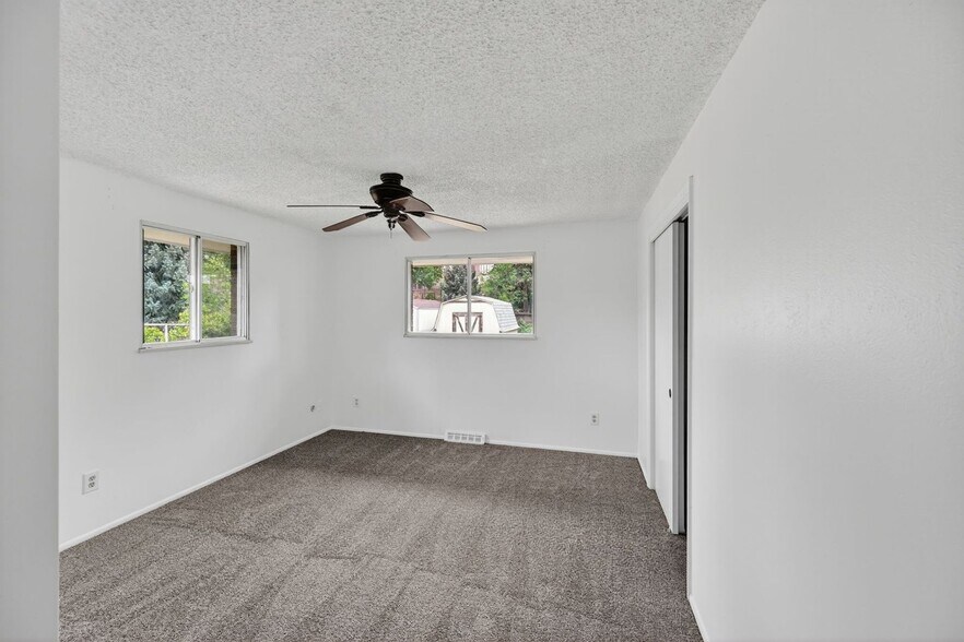 Building Photo - 9302 W Louisiana Ave